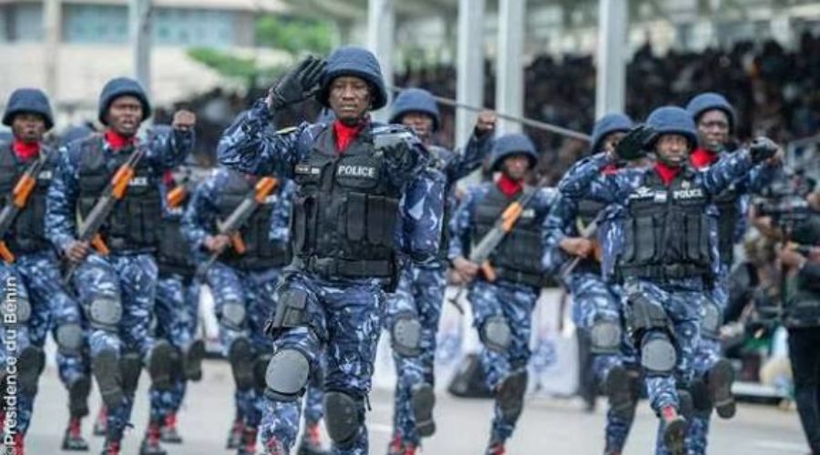 Recrutement de 715 élèves agent de police au profit de la Police Républicaine